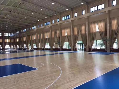 學(xué)校體育館運(yùn)動木地板 2021廠家價(jià)格定制 體育館木地板 第1張