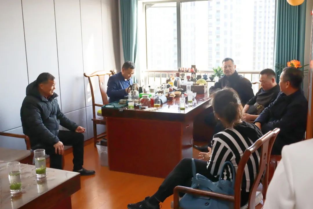 【湖南省體育設(shè)施建設(shè)協(xié)會(huì)走訪】湖南德冠木業(yè)有限公司 木地板資訊 第17張