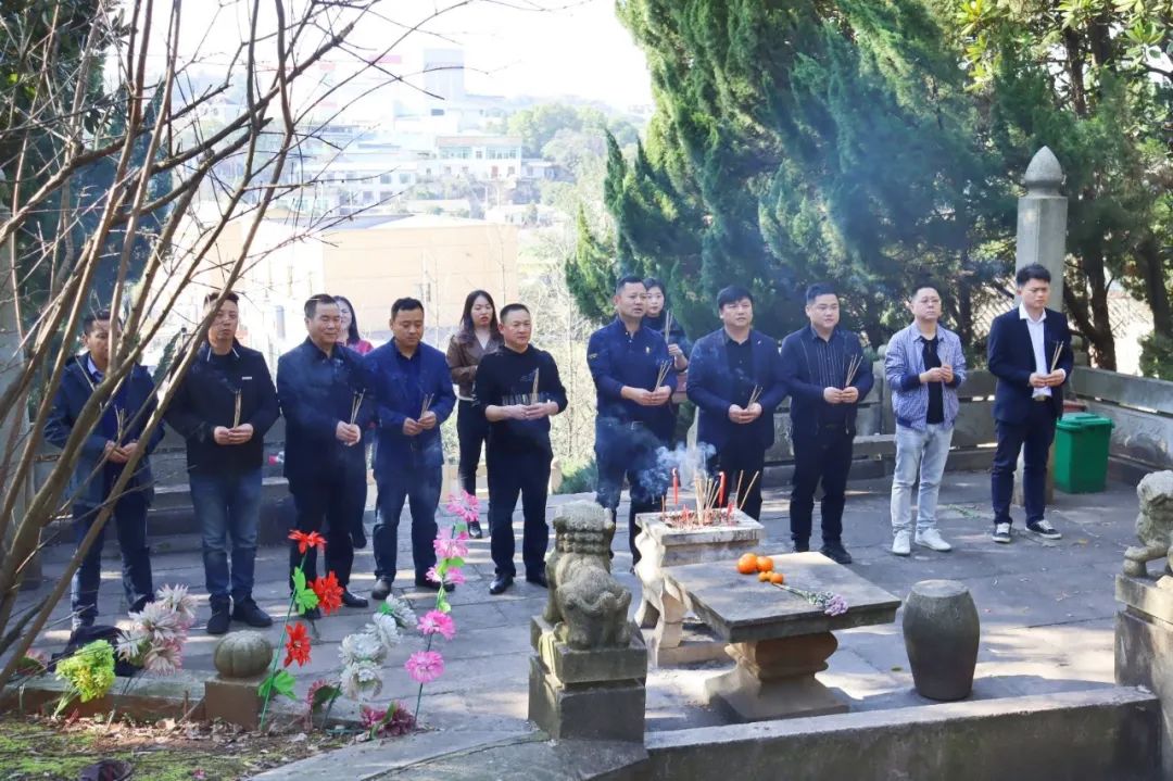 【湖南省體育設(shè)施建設(shè)協(xié)會(huì)走訪】湖南德冠木業(yè)有限公司 木地板資訊 第21張