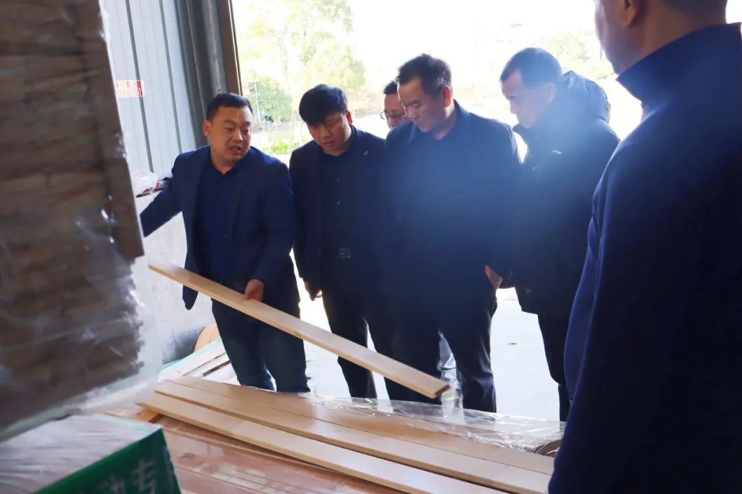 【湖南省體育設(shè)施建設(shè)協(xié)會(huì)走訪】湖南德冠木業(yè)有限公司 木地板資訊 第5張
